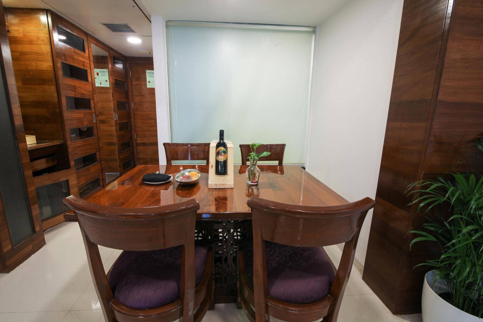 浦那兰花酒店 外观 照片